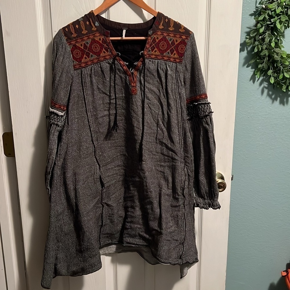 Free People S hippie boho embroidered tunic dress tassels ties long sleeve gray - Picture 4 of 9